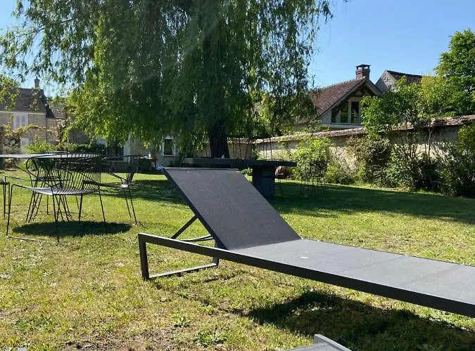 Cocon En Lisière De Forêt Bed & Breakfast 3*